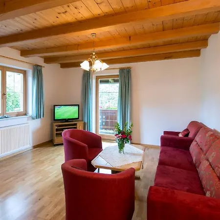 Haus Elisabeth شقة كوسن